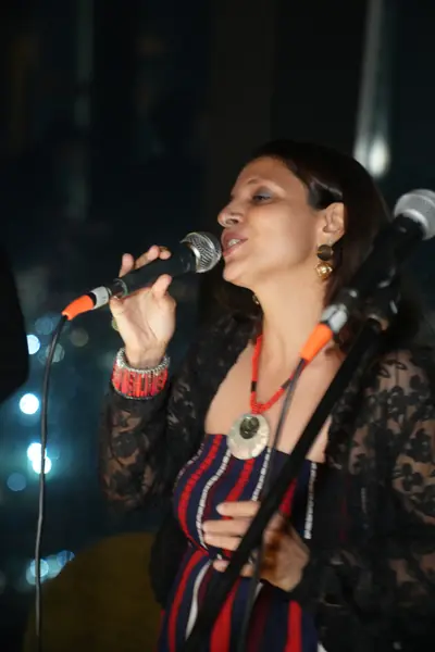 Lead vocals mid-song